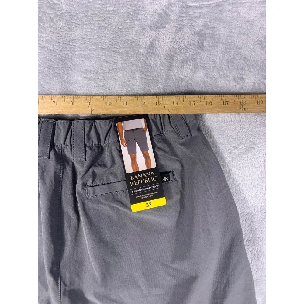 Banana Republic Comfort Flat Front Short Mens Size 32 Gray Shorts NWT